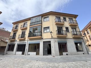 Gebäude in Murallas. Edificio completo en el corazón de ávila con alto potencial de r