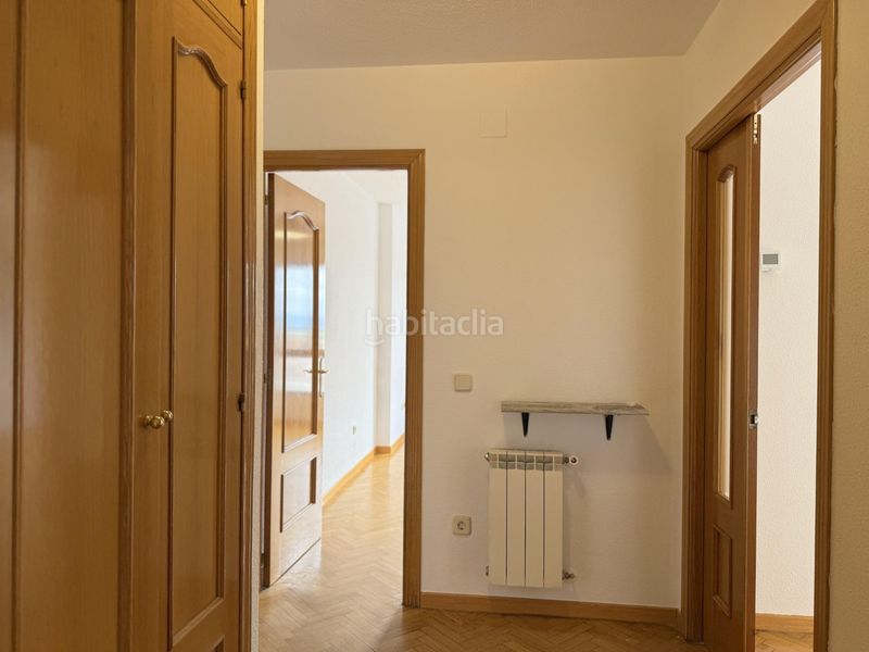 Foto a633f08d-931d-4a68-a6c5-b1e693a00718. Pis amb calefacció aparcament a Estación Ávila