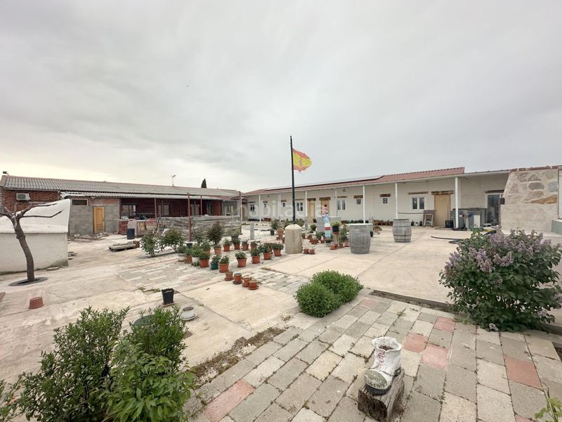 Foto b3d80ac6-c295-4cdc-95fd-a17fcb03e4c6. Casa a Narros de Saldueña