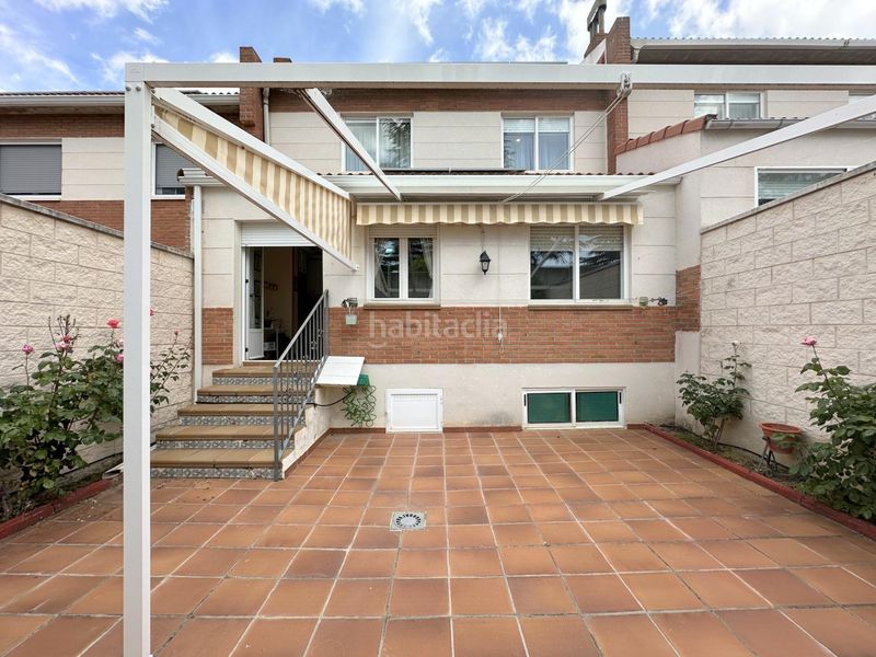Foto 2782c3c4-3490-4443-a1f3-7c6149a4b7fa. Casa adossada amb calefacció aparcament a San Antonio Ávila