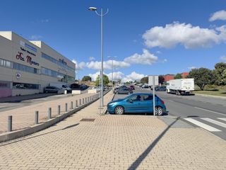 Nau industrial  Calle rio cea. Nave en avila