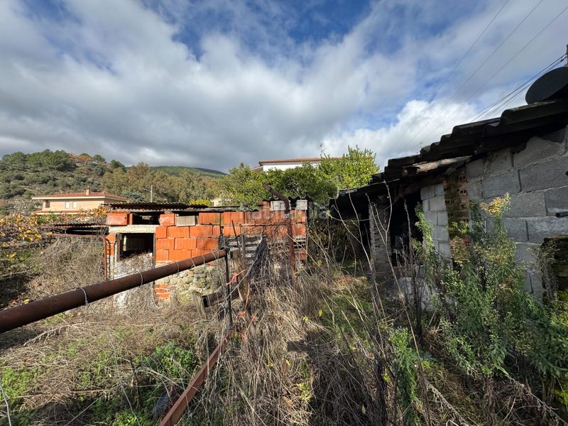 Foto 988f07c3-f932-46c1-ae3f-b2f2d99f2d15. Terreny residencial a Candeleda
