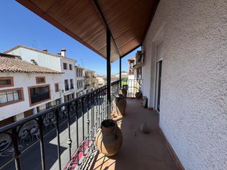 Mas à Poyales del Hoyo. Gran casa en poyales del hoyo
