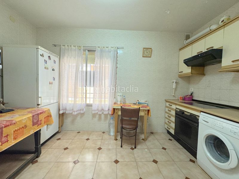 Foto ad882302-a60c-479b-8207-103bd6765a15. Casa amb calefacció a Candeleda