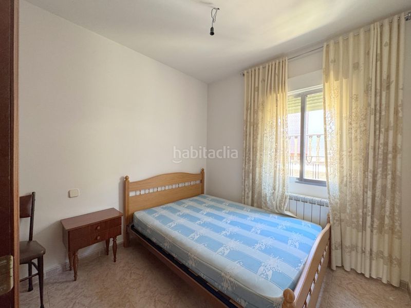 Foto c6932b12-d66d-4694-904b-c11259eb0b53. Casa amb calefacció a Candeleda