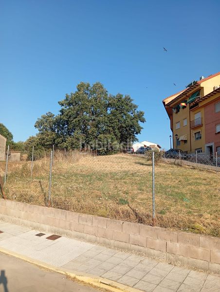 Foto 7ac4ccfc-9c2c-4f65-9af6-0b43ab43505c. Terreny residencial a Candeleda