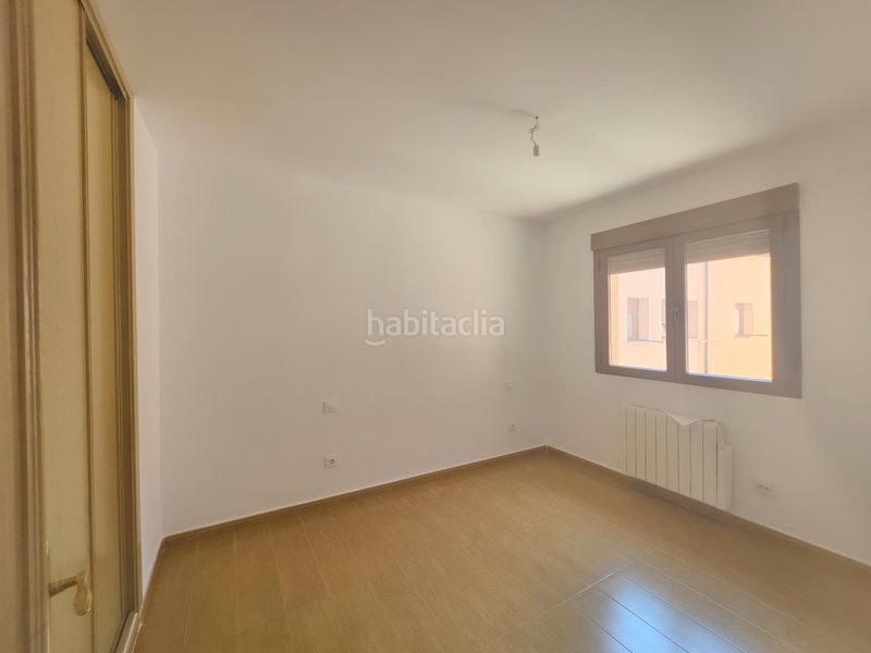 Foto c927a7fa-6ccc-4818-8048-35f741134980. Flat with heating in Niharra