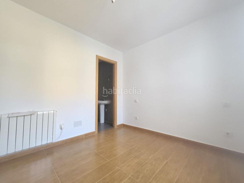Foto ea14bb4c-c002-4d41-9e09-2d15a5d51a4c. Flat with heating in Niharra