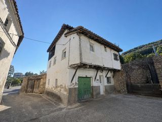 Country house in Poyales del Hoyo. Casa para reformar en poyales del hoyo ubicacion inmejorable