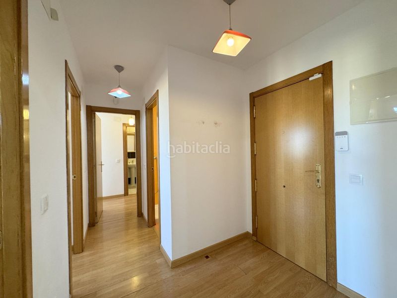 Foto b2adbb39-ddde-4660-b8f2-6f388e3d6c18. Pis amb calefacció aparcament a Sónsoles Ávila