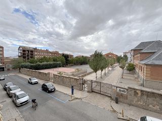 Appartement à Centro. Piso céntrico ideal para inversores o familias en ávila