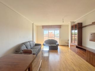Flat in Sónsoles. Amplio y acogedor piso en sur, ávila