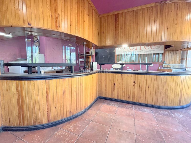 Foto 4f7a1e6f-4e39-4320-aaf6-64afaf5ad9aa. Edificio oportunidad unica, amplio inmueble en venta con potencial residencial en Muñogalindo