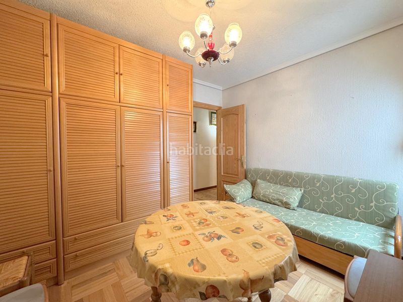 Foto f4a584ff-5ff7-43d9-8fba-9a8937208644. Piso amplio piso en zona céntrica , ideal para inversión o residencia en Ávila