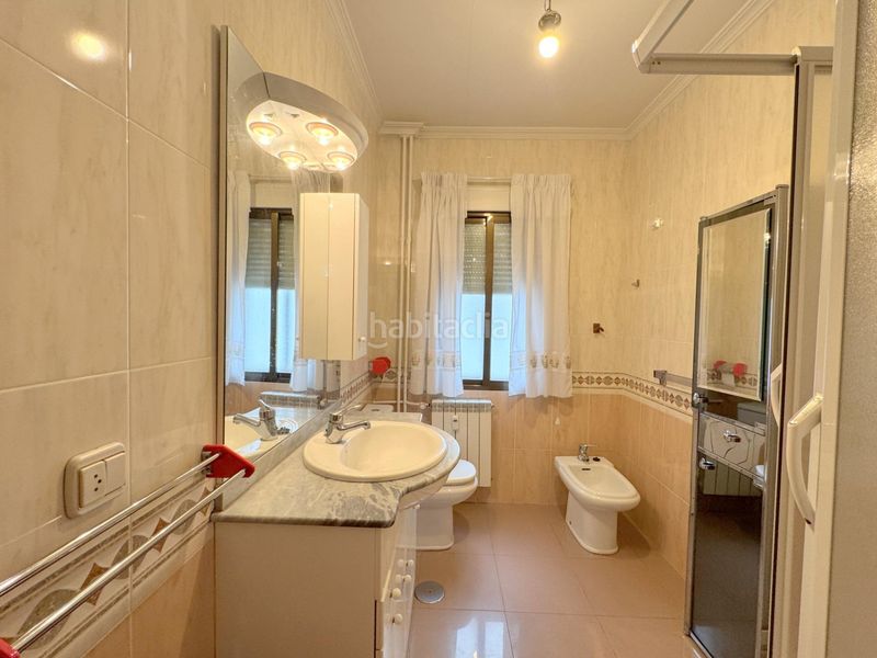 Foto fe3130e7-1644-46b1-a405-897e819bffab. Piso amplio piso en zona céntrica , ideal para inversión o residencia en Ávila