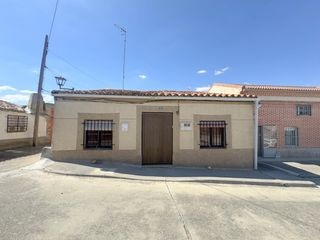 Appartement à Cisla. Casa independiente