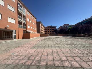 Pis  Calle pedro berruguete. Tu primera vivienda te está esperando!