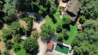 Edificio  Poligono 37, parcela 44. Hotel rural en plena naturaleza en candeleda
