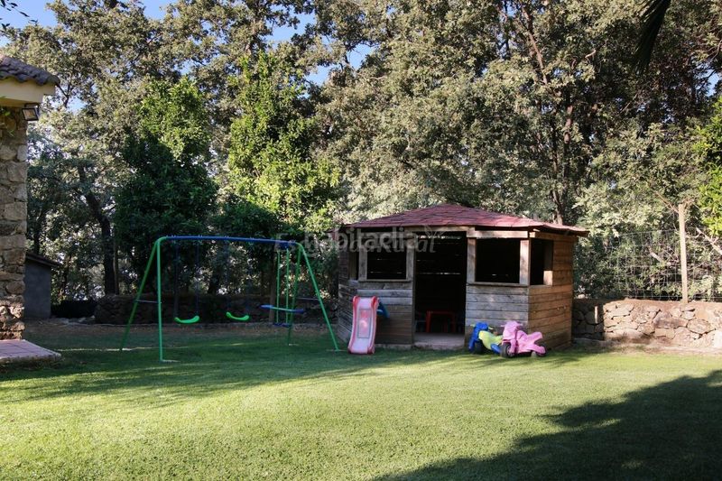 Foto a049a877-6d7a-4ef4-86a8-cc263d0c5bf2. Xalet a poligono 37 a Candeleda
