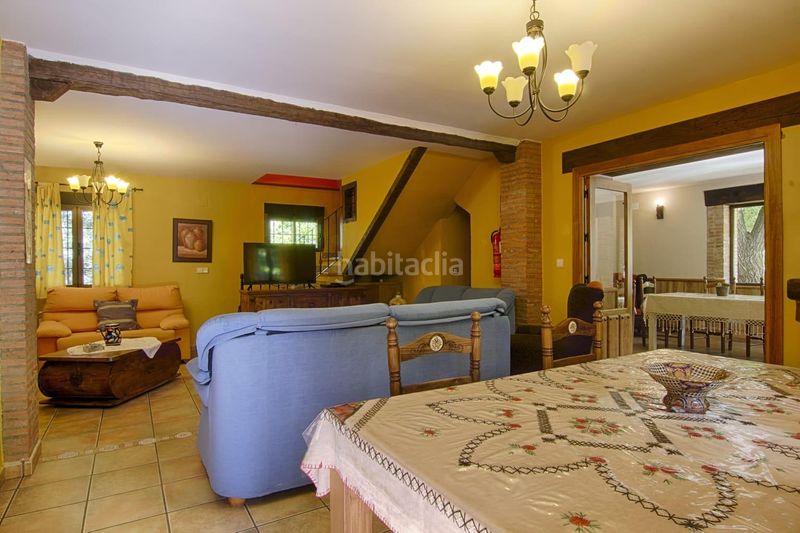 Foto c162ea4a-2fd0-4e2a-9f6d-fff63d0e2777. Xalet a poligono 37 a Candeleda