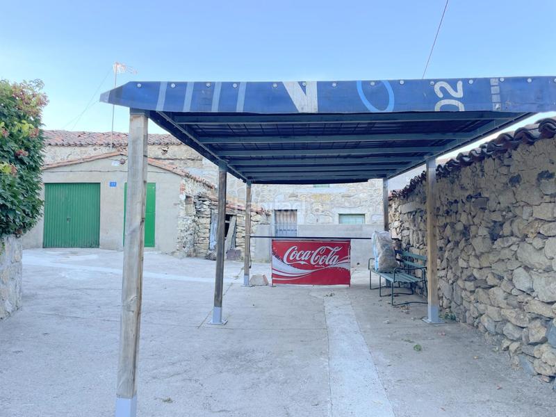 Foto ad3214db-894c-4aec-8615-3a010903e7e1. Casa amb aparcament a Riofrío