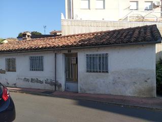 Maison à Calle de atocha 26. Pequeña casa en candeleda
