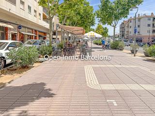 Traspàs Local Comercial a Centre. Se traspasa bar cafeteria en el centro de sant pere de ribes