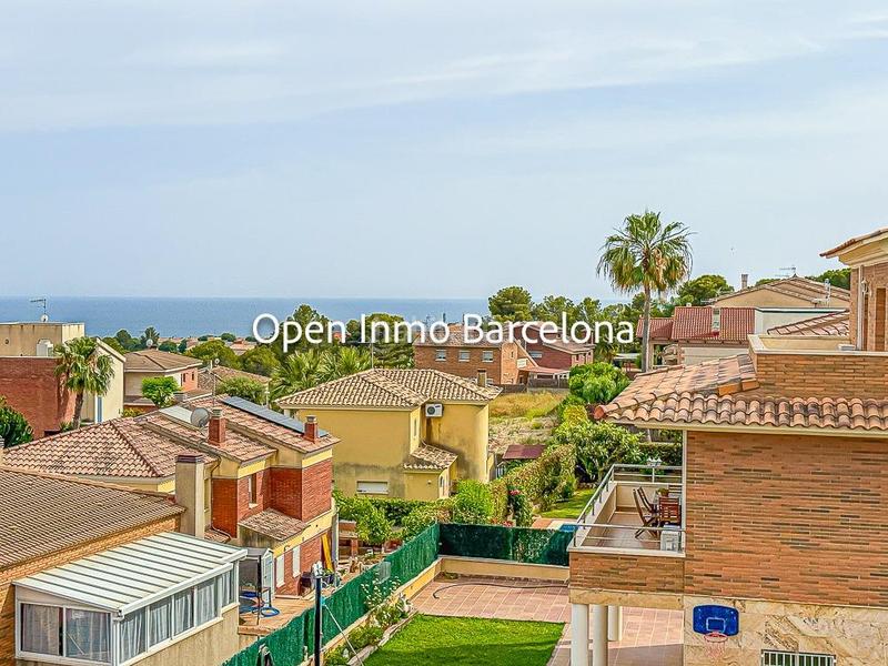 Foto 3b1a4097-70a8-4f4b-8424-de839df99185. Casa  en venta zona bonanova en Ciutat jardí Bonanova Calafell