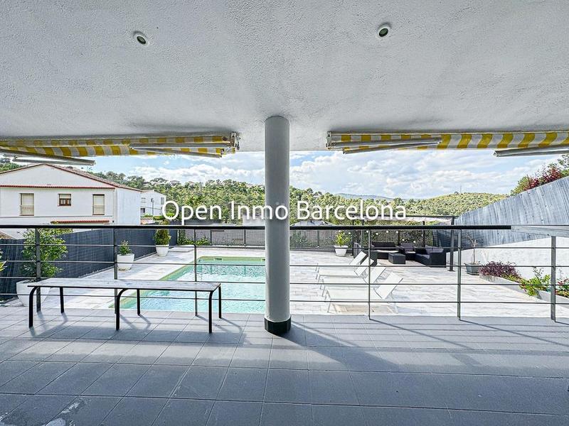 Foto f39e93a0-96f8-4f27-a9c2-3f71783ae64b. Maison avec chauffage piscine dans Canyelles