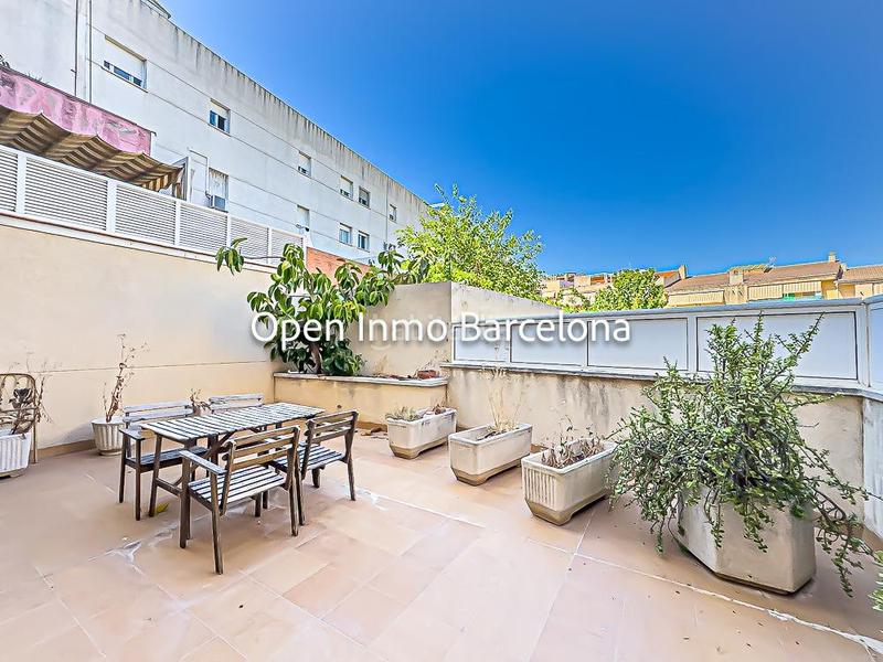Foto d35059b2-fd10-4c57-b1d9-8000b60ee43a. Piso  en planta baja con terraza en sud sumella en Cubelles