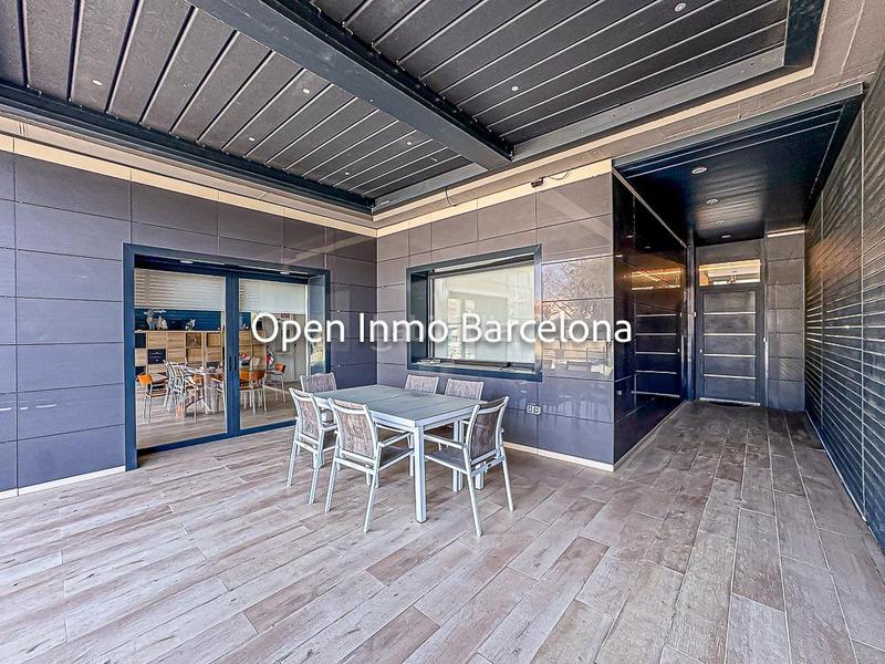 Foto 41ef9744-ebba-486e-962c-54c168efc0f0. Casa exclusiva villa de gran lujo en Santa Maria-l´Eixample-Sud Sumella Cubelles