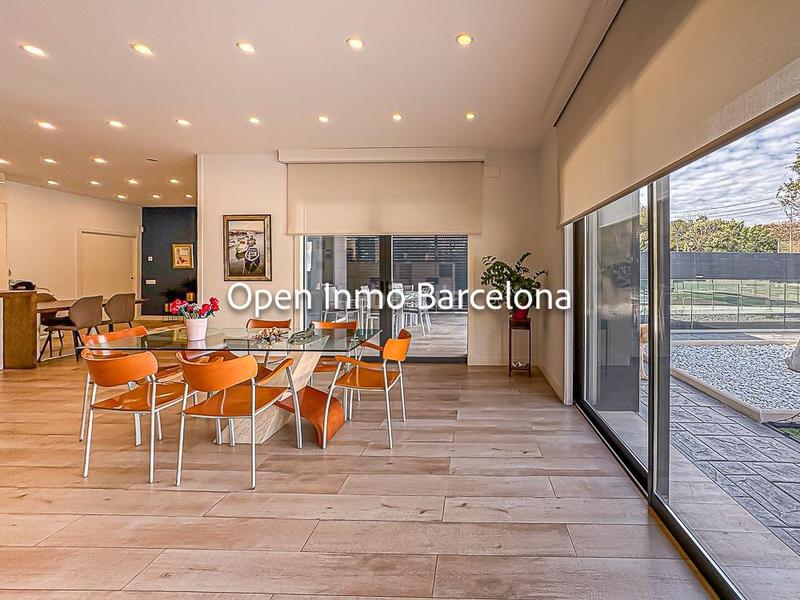 Foto 67b93320-2100-4661-8db0-50ecf80facdc. Casa exclusiva villa de gran lujo en Santa Maria-l´Eixample-Sud Sumella Cubelles