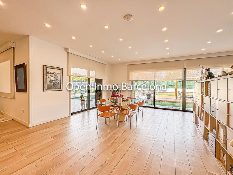 Foto a01b65f4-b597-4c80-b7f6-3c945880c3f9. Casa exclusiva villa de gran lujo en Santa Maria-l´Eixample-Sud Sumella Cubelles