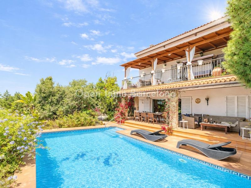 Foto d2e7e4d0-8f7e-4100-8458-13d12614fdaf. Casa con parcheggio piscina in Vallpineda-Santa Bàrbara Sitges