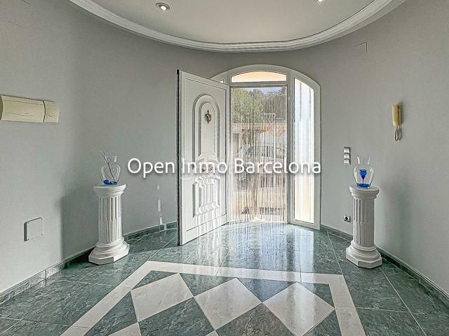 Foto 37793595-da87-4c0e-9e30-4966aff3f8ee. Casa amb calefacció aparcament a Olivella