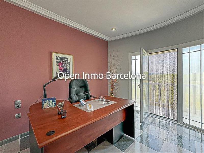 Foto 45bb83b8-941f-4019-a111-8f2a2557f93b. Casa villa de lujo con parcela de 3200 metros en Olivella