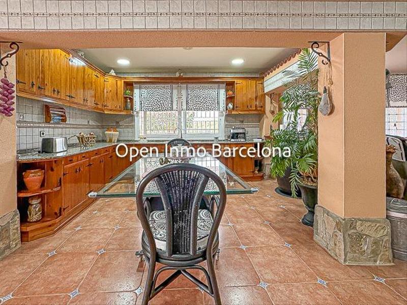 Foto 65039894-275d-4015-b527-815c12802e7f. Casa villa de lujo con parcela de 3200 metros en Olivella