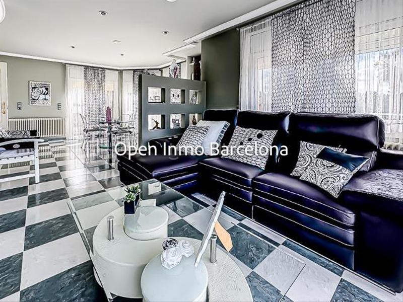 Foto 8a072f7b-3be6-431b-9383-d3ae7ccbdd16. Casa villa de lujo con parcela de 3200 metros en Olivella