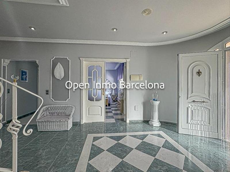 Foto a0c3086a-c919-4c53-9233-ec8f6b65f2b7. Casa villa de lujo con parcela de 3200 metros en Olivella