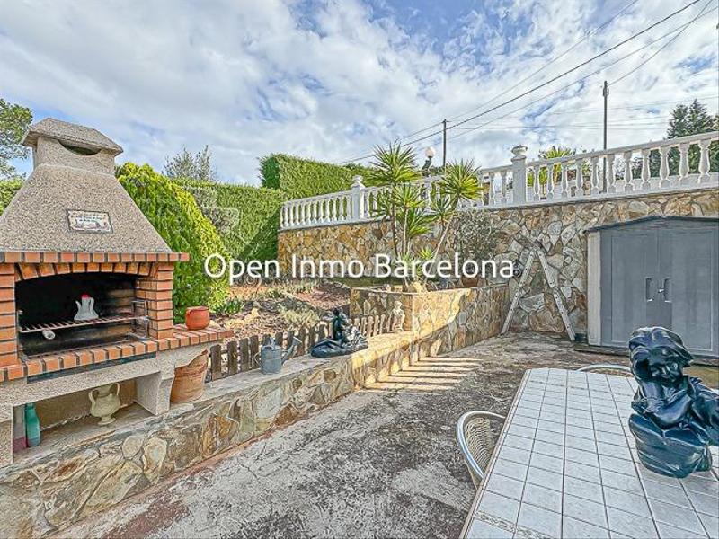 Foto dc3d4bdd-d028-4a18-b60b-90a5a05c6032. Casa villa de lujo con parcela de 3200 metros en Olivella
