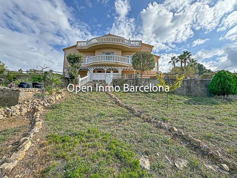 Foto e77d99cf-fad3-4a88-93f1-369a1ba66966. Casa villa de lujo con parcela de 3200 metros en Olivella