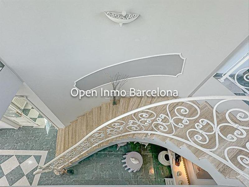 Foto fa819219-e674-42ec-89af-a618f672b17e. Casa villa de lujo con parcela de 3200 metros en Olivella