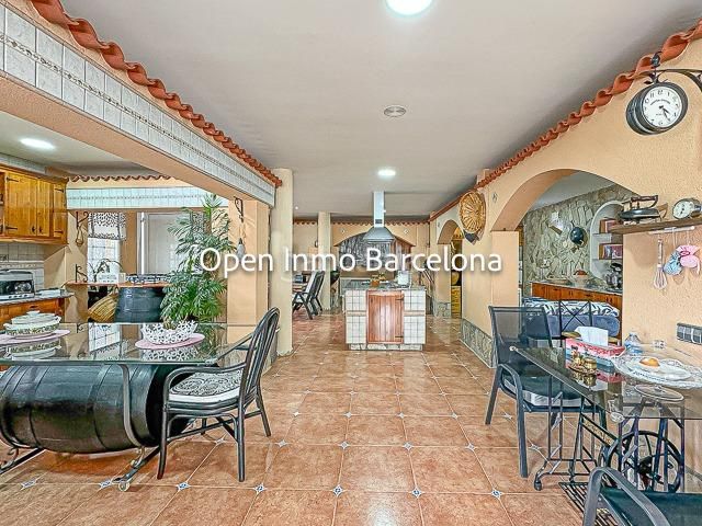 Foto fb8e5491-e710-48ce-aa15-d794538c582a. Casa amb calefacció aparcament a Olivella