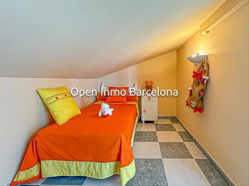 Foto fddd54a3-cafb-4ec6-aa4a-f8bd268ad9ce. Casa villa de lujo con parcela de 3200 metros en Olivella