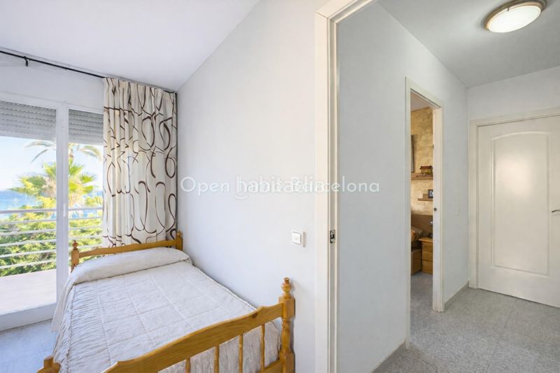 Foto d0d3dafc-c6c8-4a07-86de-1b8a37dcd019. Casa amb aparcament a Prat de Vilanova Vilanova i la Geltrú