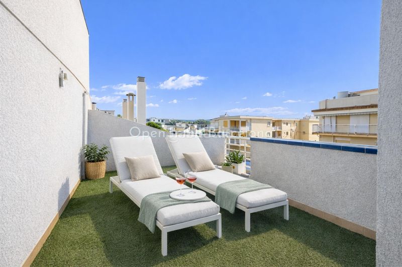 Foto d619a7a4-f9da-4096-8036-634954e6772b. Casa amb aparcament a Prat de Vilanova Vilanova i la Geltrú