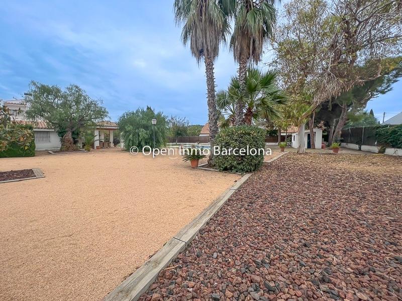 Foto e68cf4c7-8d43-40c9-ba1b-37bb0bf75c4d. Terreny residencial a Puig Moltó - Can Macià Sant Pere de Ribes