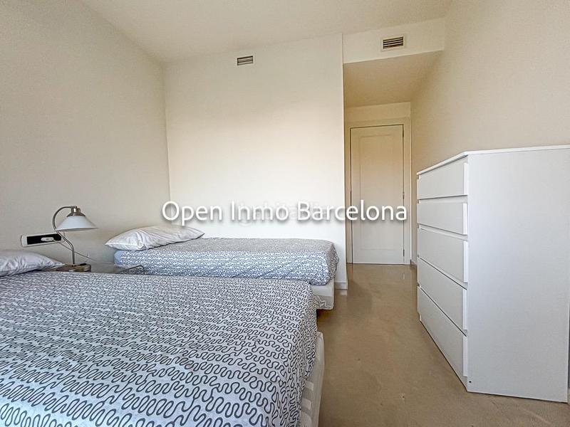 Foto fff2dcc5-2f26-41e2-ae63-3b79ac23f0a1. Location appartement avec parking dans Can Girona - Terramar - Vinyet Sitges