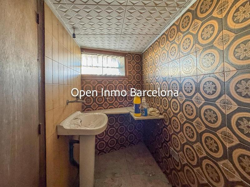 Foto 30b874fe-0c3e-4b5d-bf91-ca54ff49f203. Geschäftsraum in Canyelles