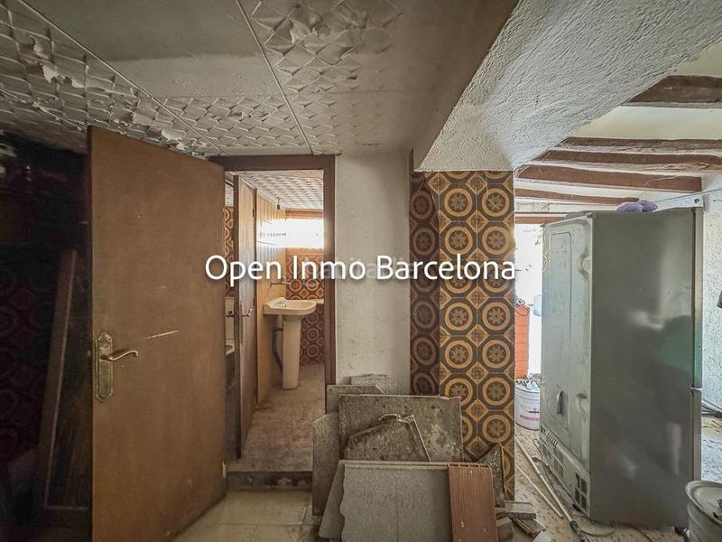 Foto f91cd3e1-21d1-4d8a-b2b7-a1be28a0aa26. Geschäftsraum in Canyelles